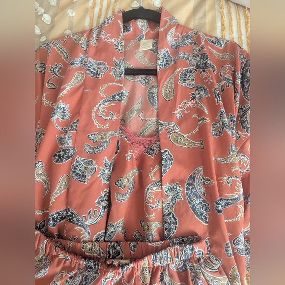 3 PC Set - Lacey Satin - Picture 3 of 6